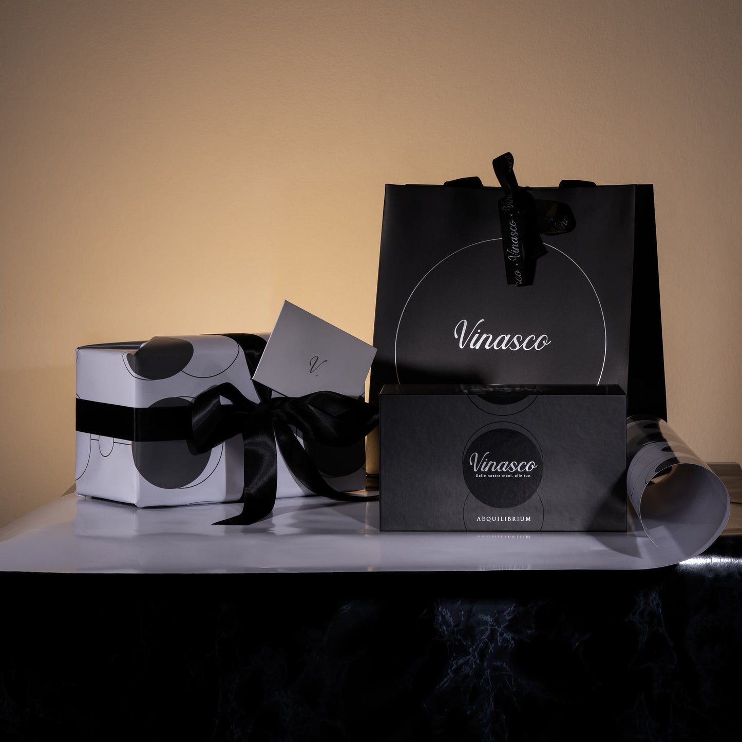 Vinasco Gift Bag, Ribbon & Matching Notecard